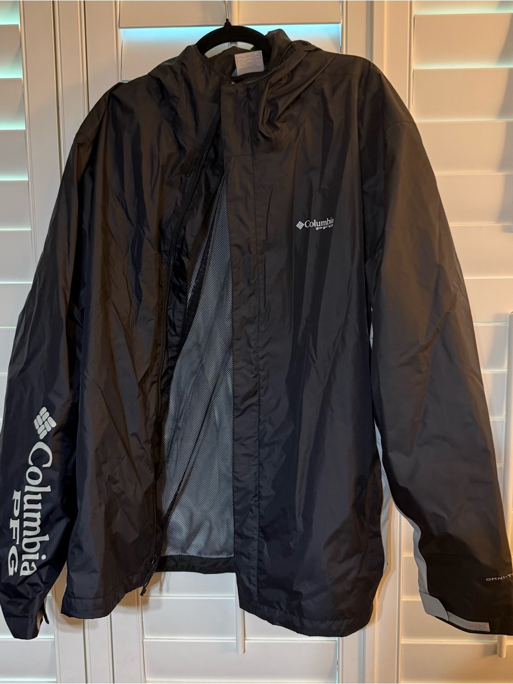 Columbia Black Men's Lightweight Rain Shell with Hood